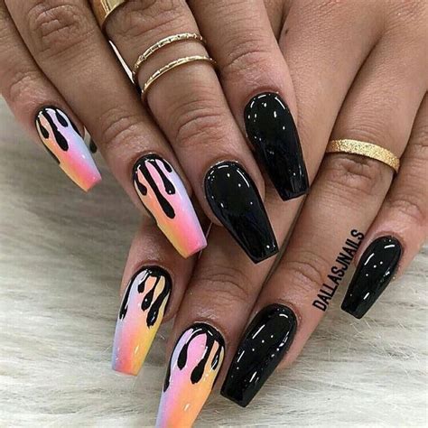 best 63 acrylic nail designs 2019 | Drip nails, Best acrylic nails, Black halloween nails