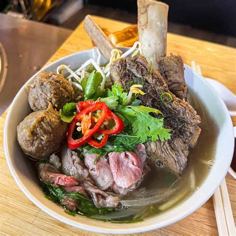 The BEST Vietnamese Beef Pho - dimsimlim.com