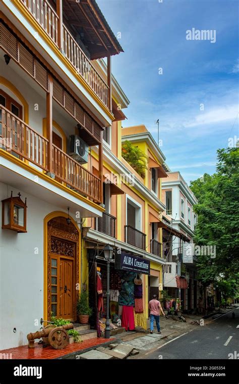 Colonial Buildings, French Quarter, Pondicherry, Tamil Nadu, India ...