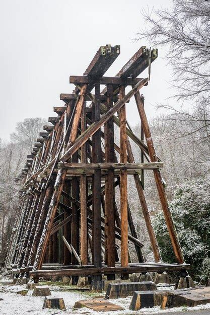 Premium Photo | Athens georgia usa historic abandoned train trestle