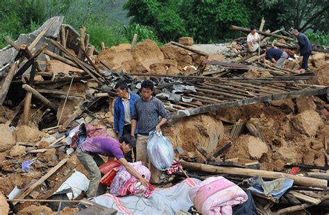 Aftermath of Sunday's earthquake in the Yunnan province of China - Mirror Online