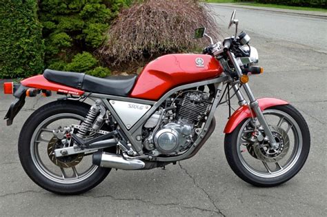 1986 Yamaha SRX600 | Bike-urious