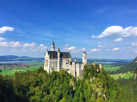 Munich Travel Guide: Neuschwanstein Castle - Tea with MD