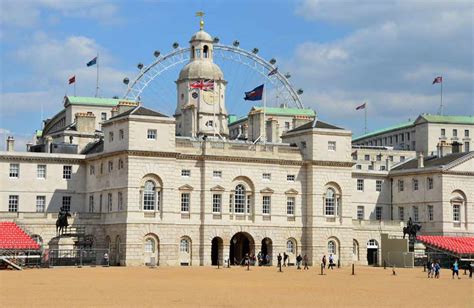 FREE London Walking Tour - Footprints London Walking Tours