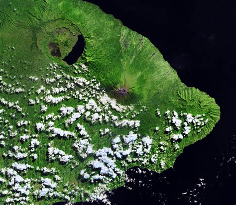 Viewing the volcanoes of Bali—from orbit