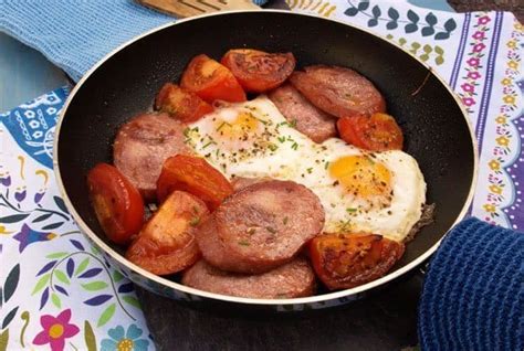 One-Pan Polish Breakfast and a Review of Wild Honey & Rye - Farmersgirl Kitchen