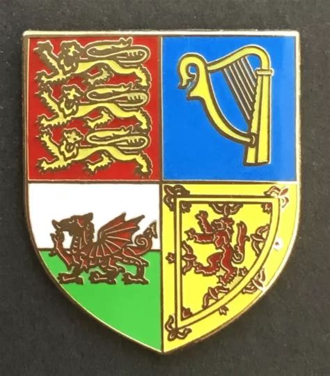 KING CHARLES III Coat Of Arms Enamel Pin Badge - Wales Scotland England Ireland EUR 5,92 ...