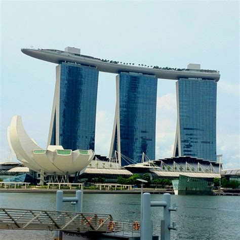 Boat on a building? Love it. Singapore Marina bay. Or something from ...