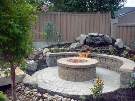 Top 50 Best Fire Pit Landscaping Ideas - Backyard Designs