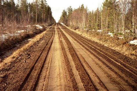 Gravel road| construction, specifications, Layers, Gravel meaning ...