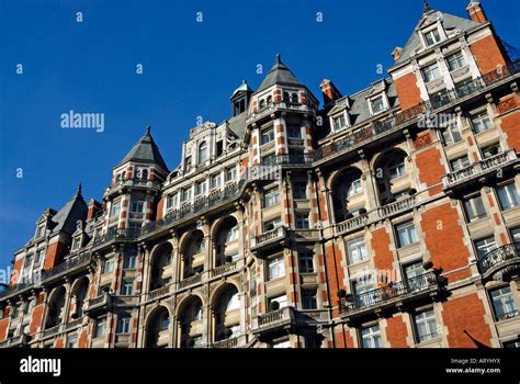 Mandarin Oriental Hotel London Stock Photo - Alamy