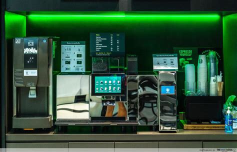 Starbucks’ First Coffee Vending Machine At Samyan Mitrtown In Bangkok