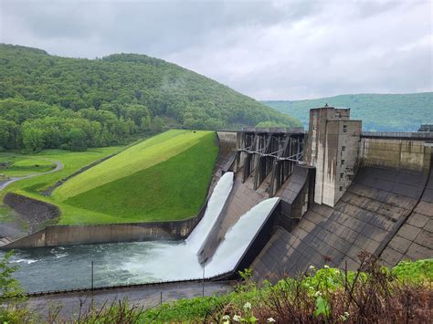 Industrial History: 1965 Kinzua Dam on Allegheny River and 508mw Seneca ...