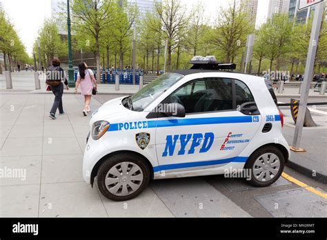 NYPD Smart car police car, New York City, USA Stock Photo - Alamy