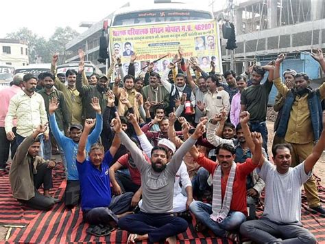 Truck drivers' strike hits movement of vehicles in MP; passengers ...