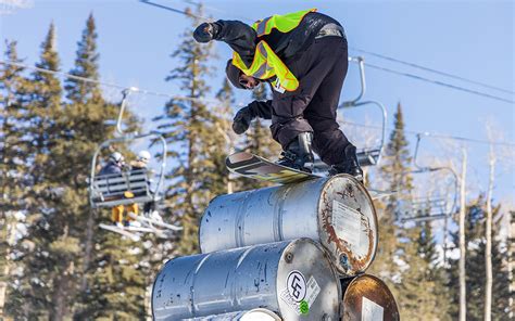 Flagstaff snowboarding community grows with help of businesses ...