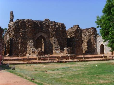 Alauddin Khilji Tomb And Madrasa, Delhi City - Timings, History, Best Time to Visit