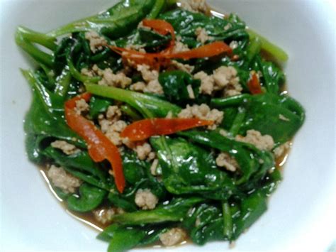 One Filipino Recipe at a Time: Sauteed Spinach Recipe