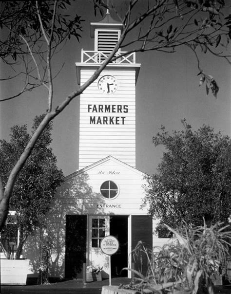 Farmers Market History | Los angeles farmers market, Farmers market, Los angeles neighborhoods