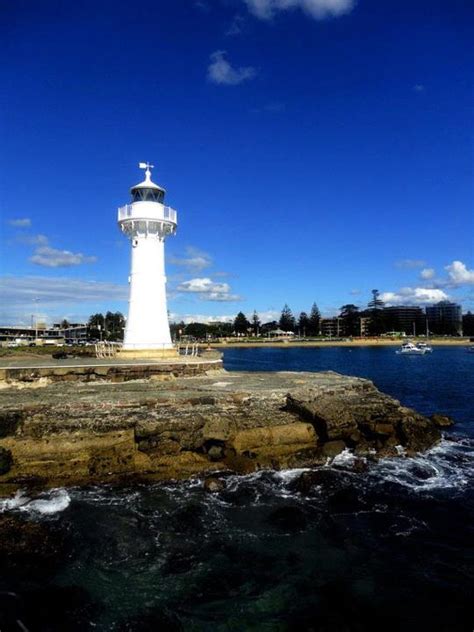 Wollongong Breakwater Lighthouse ~ Entertainment-Enter