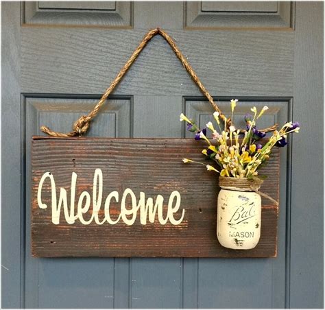 10 Beautiful Front Door Welcome Signs