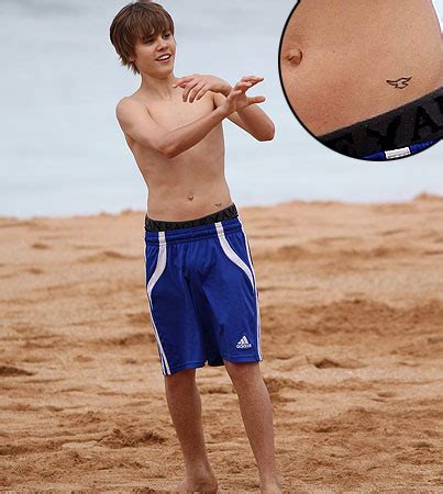 popYEAH!: Baby Bieber Bird Tattoo.