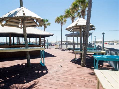 New restaurant, restroom at Navarre pier possible