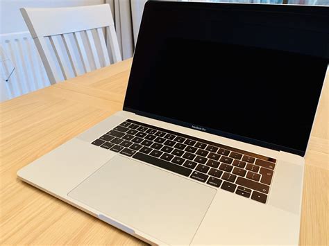 15‑Inch 2018 MacBook Pro Review - Life of Man