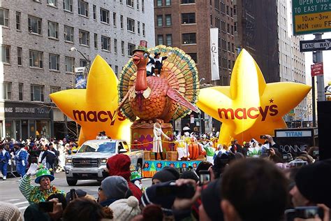 America's Largest Thanksgiving Parades - WorldAtlas