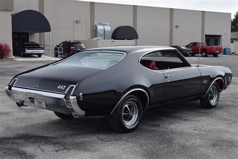 1969 Oldsmobile 442 | Ideal Classic Cars LLC