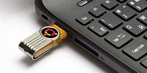 Install Ubuntu on Your Computer Using a USB Flash Drive