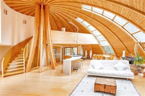 Casa prefabricada estilo DOMO que se orienta a la luz del sol