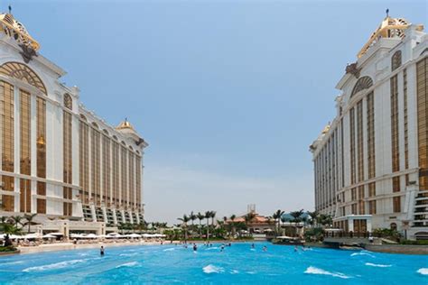 Galaxy Macau | Honeymoon places, Pool, Macau