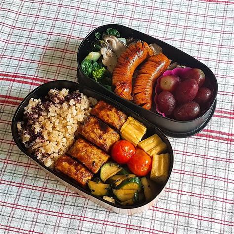 Simple bento during finals week! | Bento recipes, Cafe food, Japanese ...