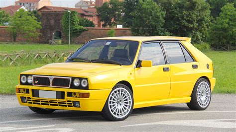 Lancia Delta Evolution - Classic Cars