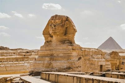 Giza Necropolis | Pyramids, the Sphinx, & More