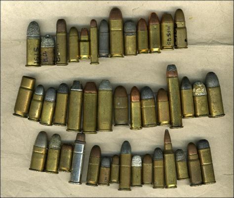 Pistol Cartridge Collection 43 pcs. (z001)