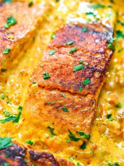 Salmon in Creamy Sauce Video Recipe | COOKTORIA