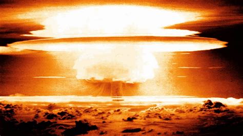 Nuclear explosion sound effect - YouTube