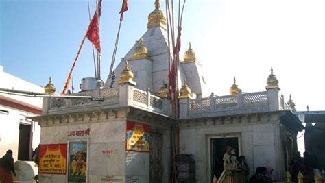 Famous Hindu Temples in Himachal Pradesh: A Pilgrim's Delight | Veena World