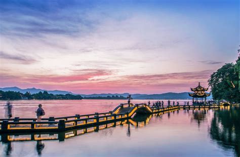 A Full Circle around Hangzhou West Lake: What Did I See in Early Autumn? (II) | China Discovery Blog