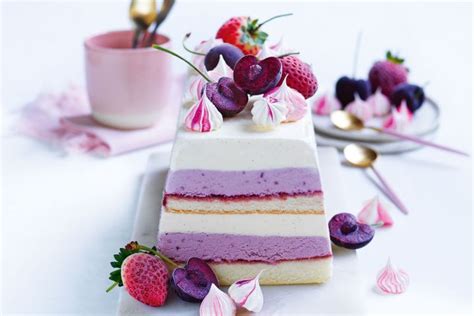 Cherry and vanilla ice cream cake recipe