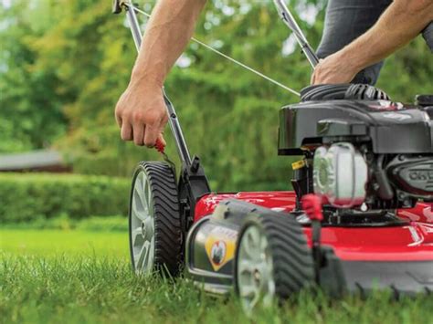 Best Lawn Mower For Medium To Large Garden | Fasci Garden