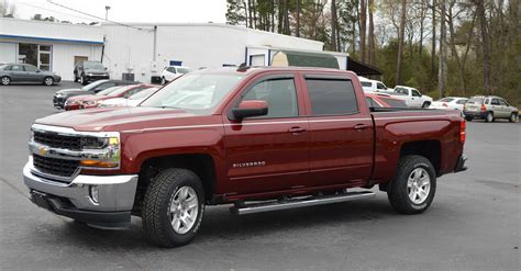 Pre-Owned 2017 Chevrolet Silverado 1500 LT Four Wheel Drive Crew Cab