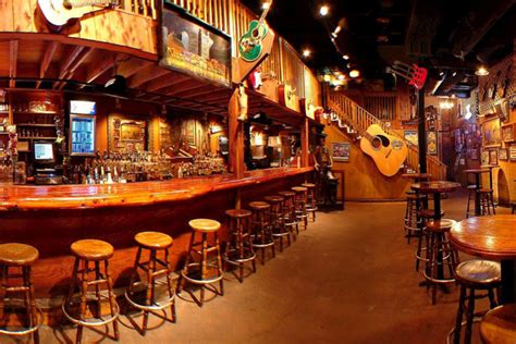 The Best, Most Rockin' Broadway Bars in Nashville - American Eats