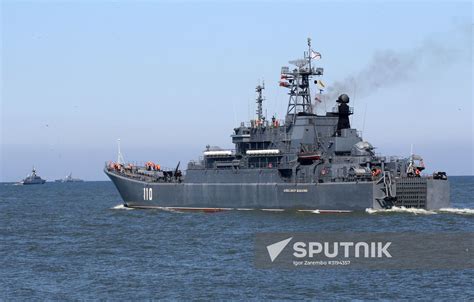 Baltic Fleet ships set out to sea for Zapad 2017 military exercise ...