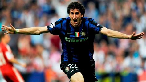 Diego Milito, El Príncipe [Best Goals] - YouTube