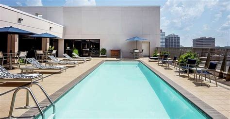 Hilton Shreveport Pool Pictures & Reviews - Tripadvisor