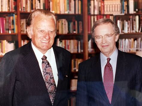 Charles Stanley, TV Preacher & Southern Baptist Leader, Dies at 90