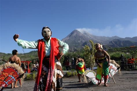 √ 10 Kumpulan Lagu Daerah Jawa Tengah